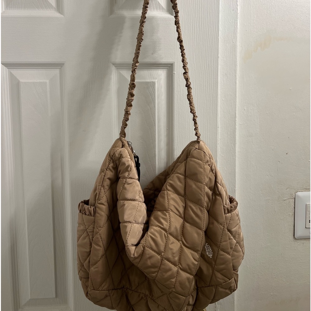 Freepeople bag “FP Movement Run About Sling”